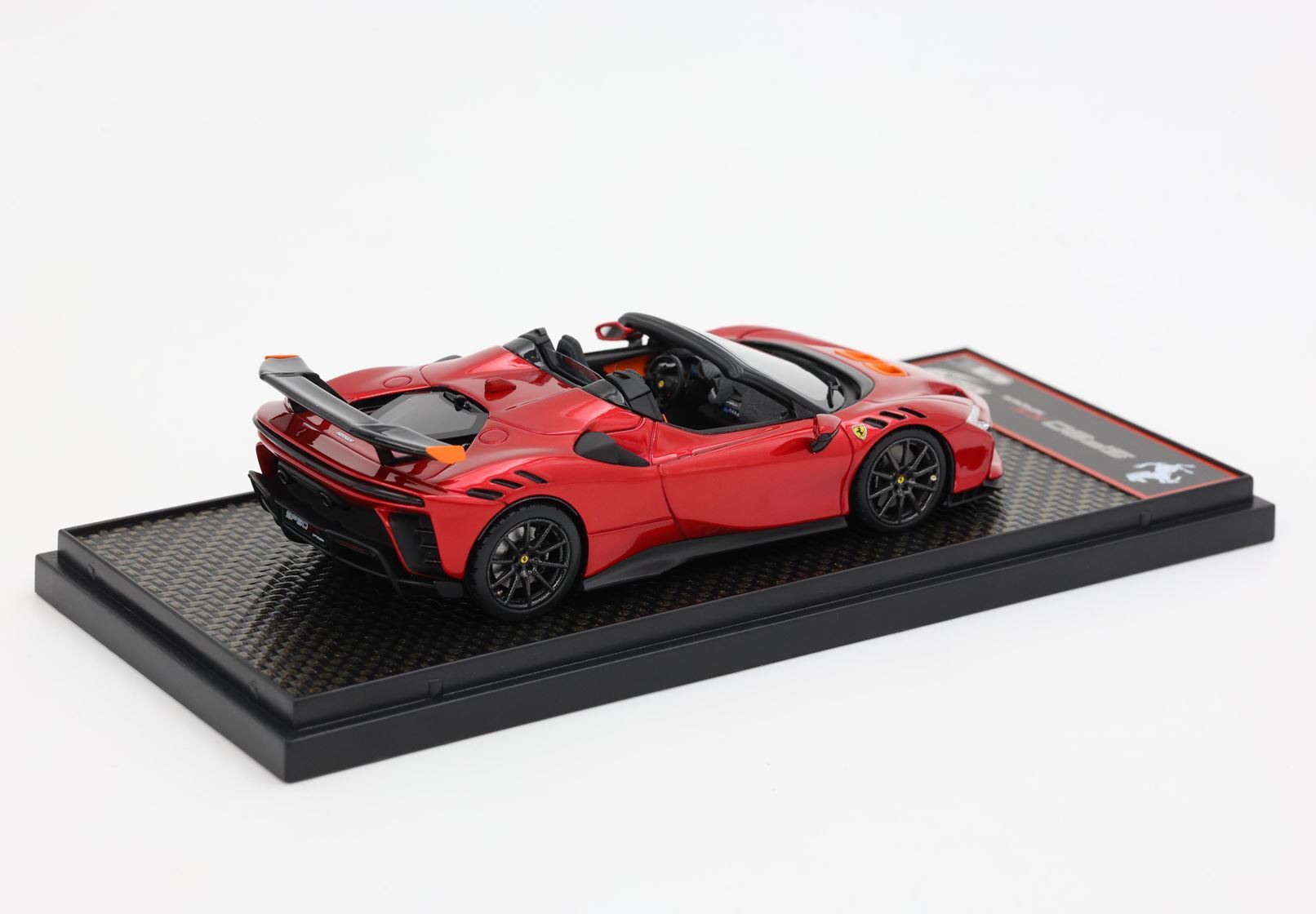 FERRARI SF90 XX SPIDER ROSSO FUOCO - Vroomi