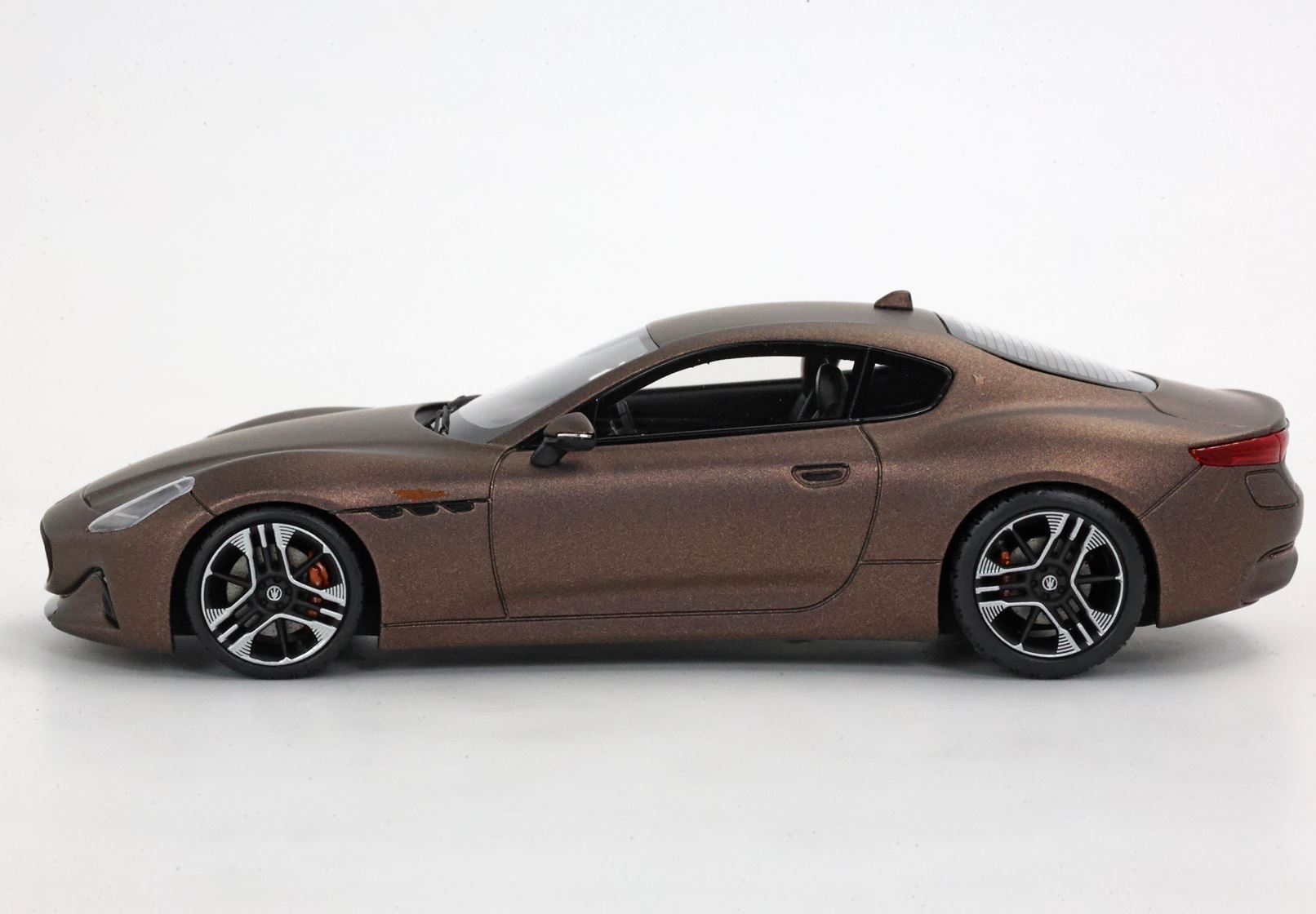 MASERATI GRANTURISMO FOLGORE 2023 RAME FOLGORE - Vroomi