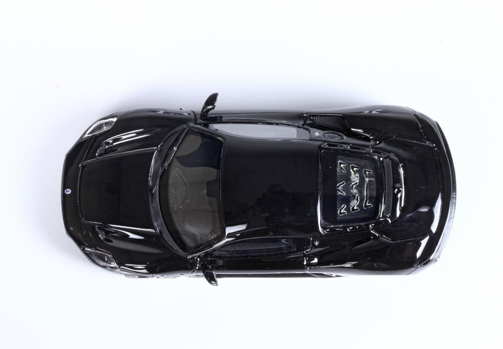 MASERATI MC20 NERO ENIGMA - Vroomi