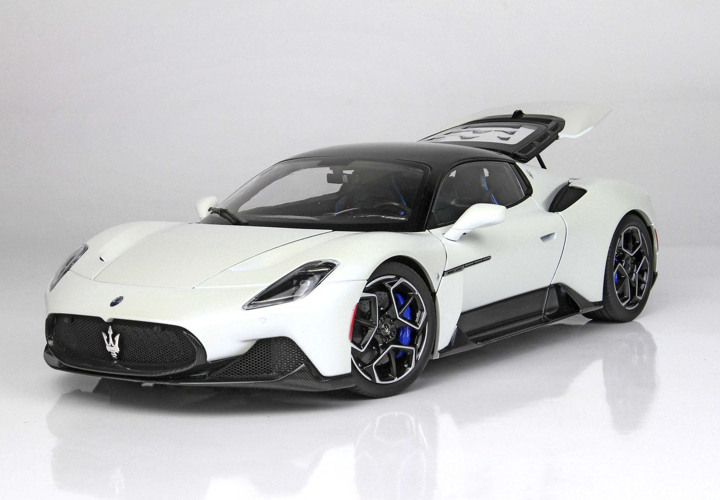MASERATI MC20 DIECAST FULL OPEN BIANCO AUDACE TETTO NERO - Vroomi