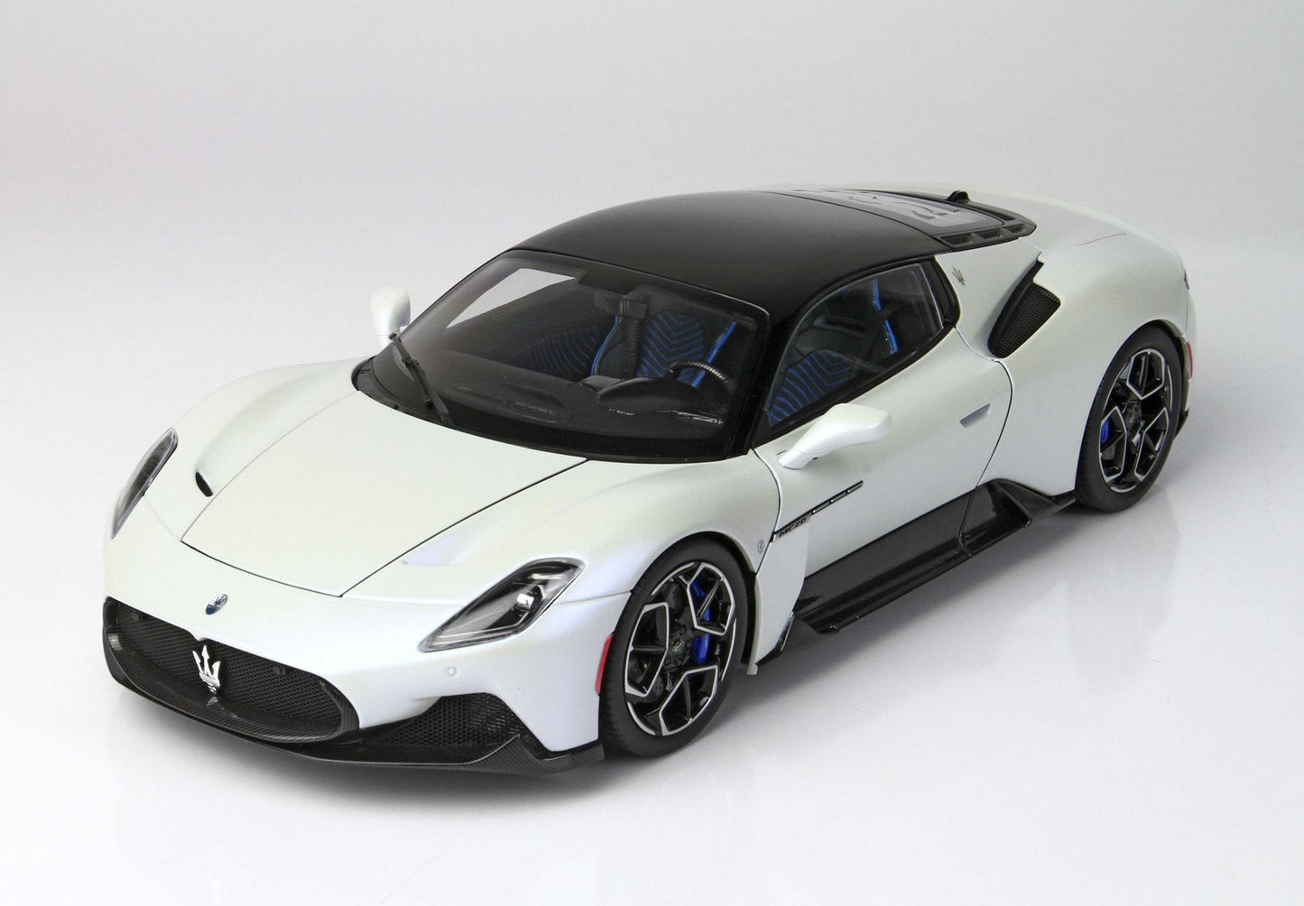 MASERATI MC20 DIECAST FULL OPEN BIANCO AUDACE TETTO NERO - Vroomi