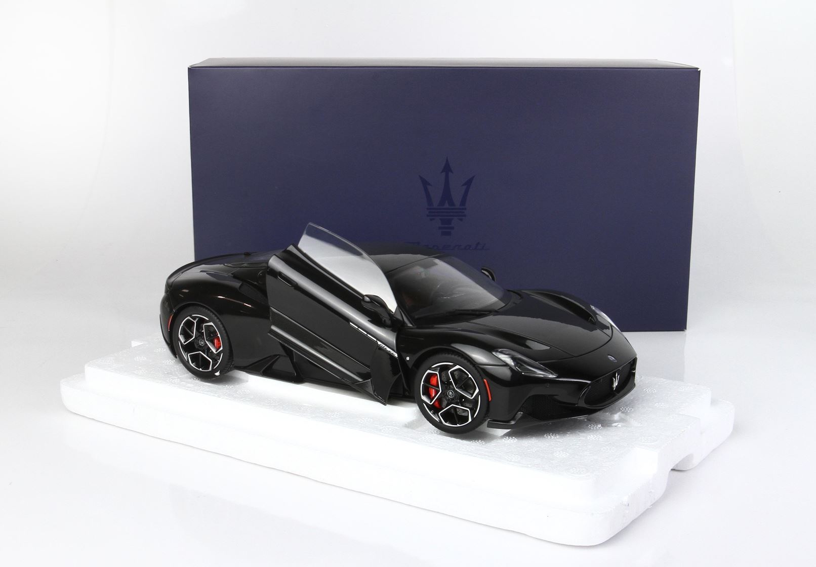 MASERATI MC20 DIECAST FULL OPEN NERO ENIGMA - Vroomi