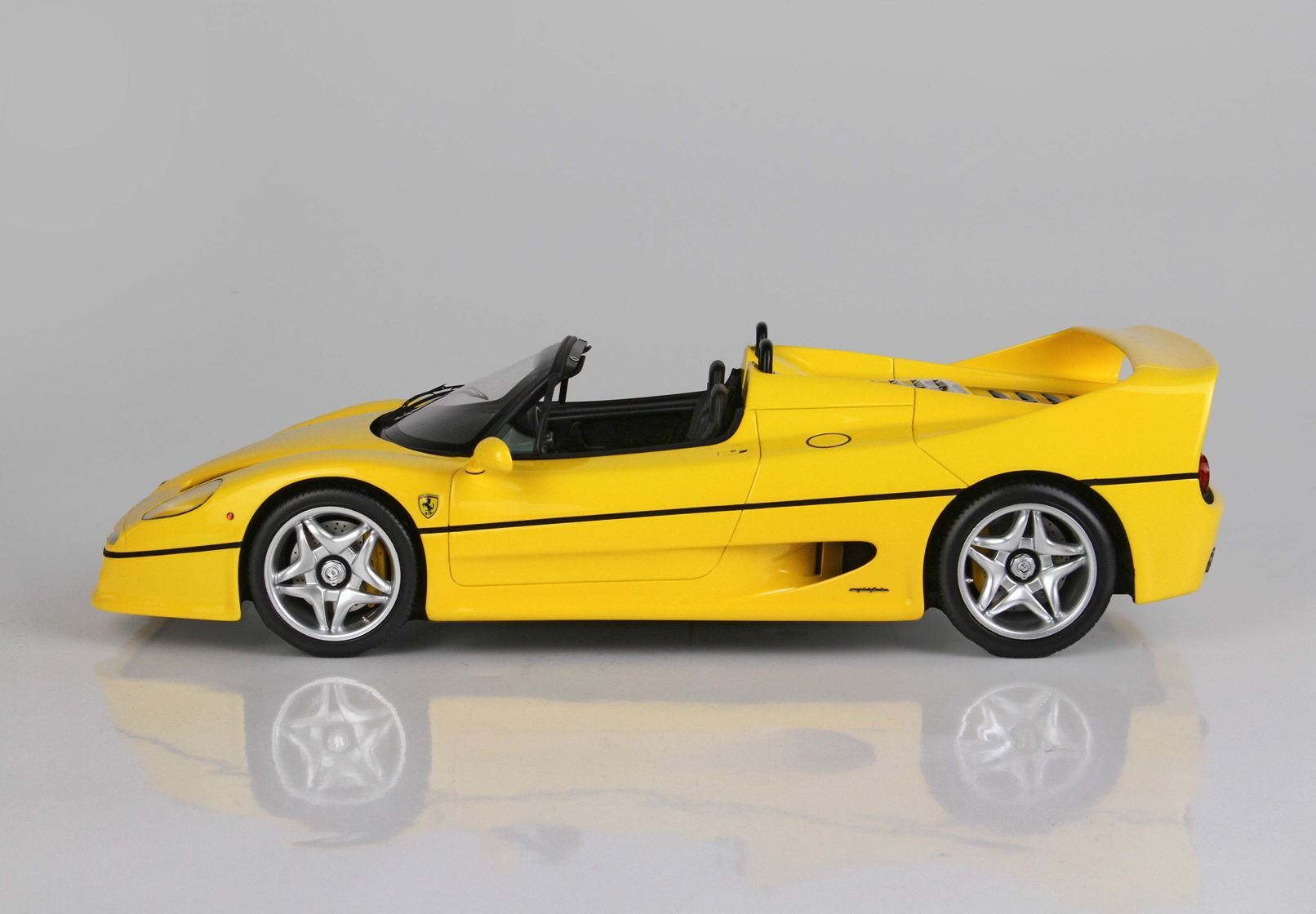 FERRARI F50 COUPE 1995 VERSIONE SPIDER GIALLO - Vroomi