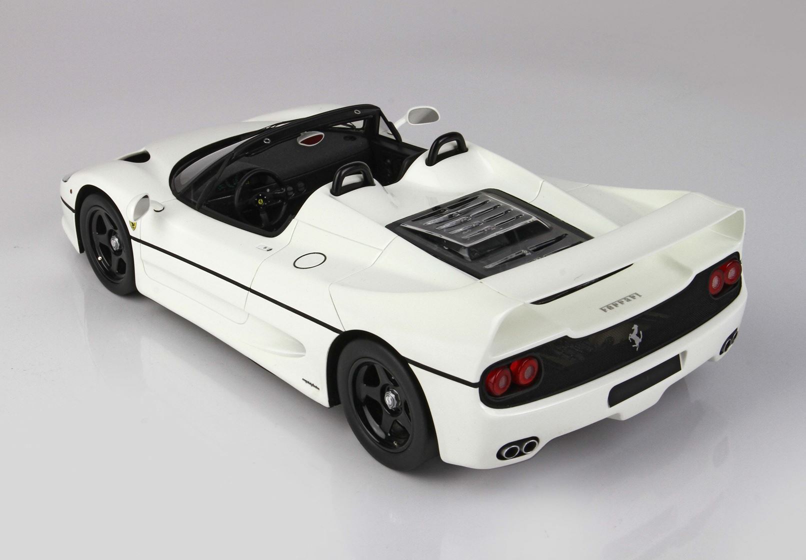 FERRARI F50 COUPE 1995 VERSIONE SPIDER BIANCO AVUS RUOTE RACE - Vroomi