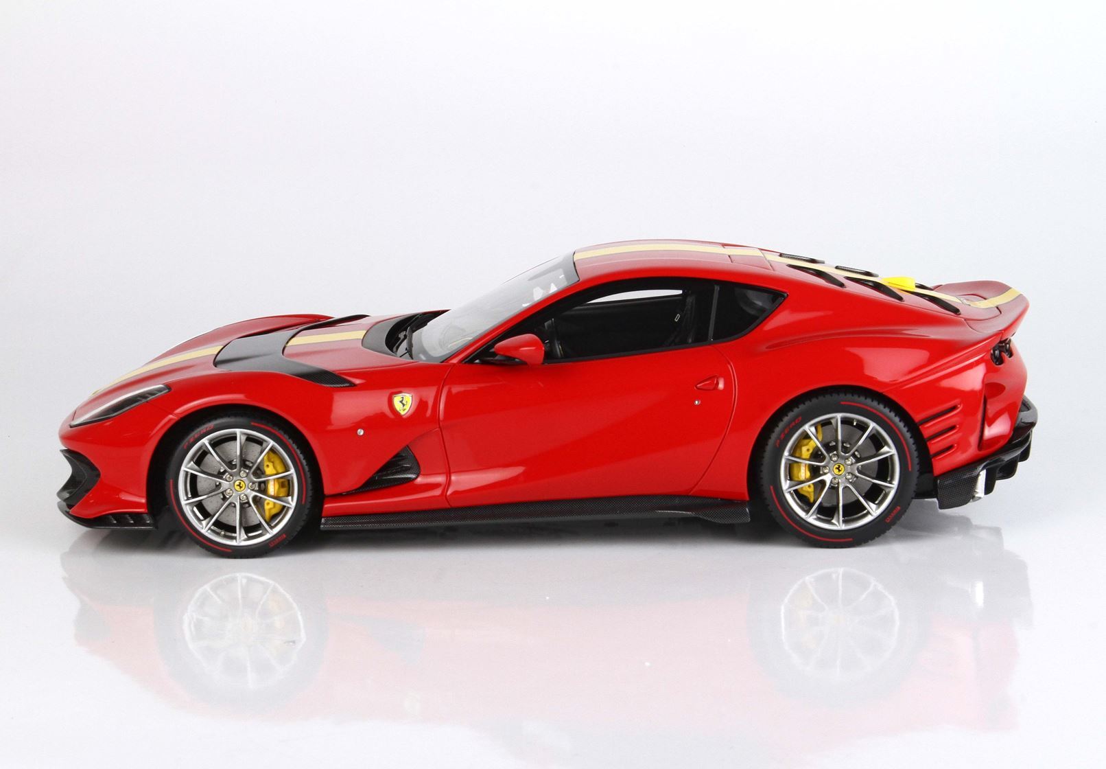 FERRARI 812 COMPETIZIONE 2021 ROSSO CORSA 322 - Vroomi
