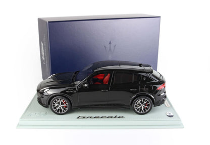 MASERATI GRECALE TROFEO NERO - Vroomi