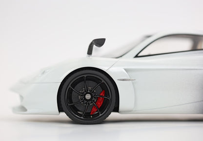 Pagani Huayra Codalunga Bianco Malta - Ferrari Grigio Silverstone Shade - Vroomi