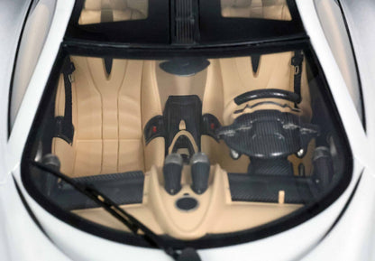 Pagani Huayra Codalunga Bianco Malta - Ferrari Grigio Silverstone Shade - Vroomi