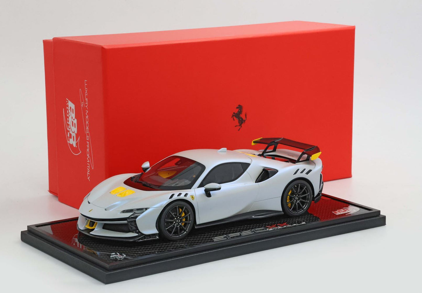 FERRARI SF90 XX STRADALE ONDA MARINA - Vroomi