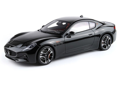 MASERATI GRANTURISMO FOLGORE 2023 NERO ASSOLUTO - Vroomi