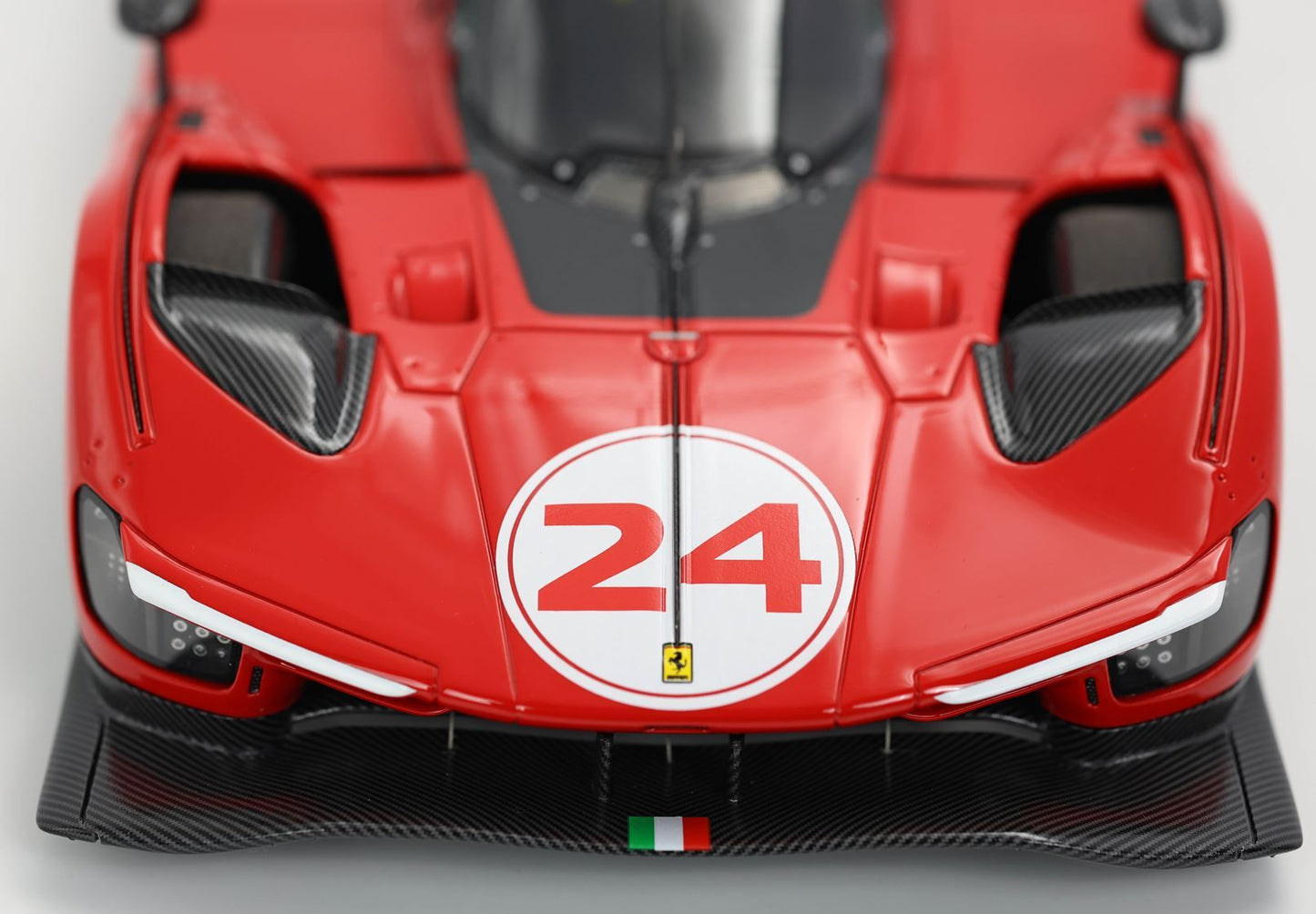FERRARI 499P modificata con base in fibra di carbonio - Vroomi