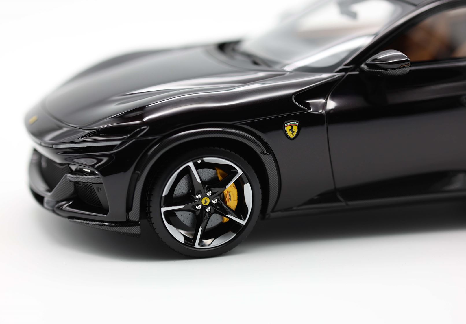 FERRARI PUROSANGUE - TETTO PANORAMICO NERO PUROSANGUE - BASE ROSSA - Vroomi